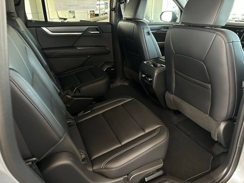 New 2026 GMC Acadia Elevation w/ Super Cruise Package FWD image 18