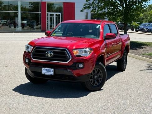 Used 2023 Toyota Tacoma SR5 AWD/4WD image 9