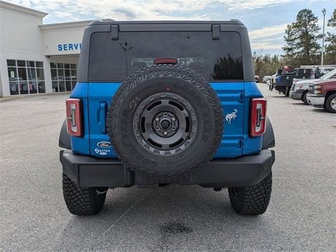 New 2024 Ford Bronco Outer Banks image 4