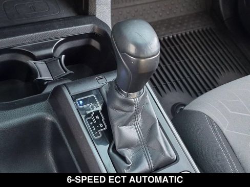 Used 2023 Toyota Tacoma TRD Sport w/ Black Out Package (TMS) AWD/4WD image 20