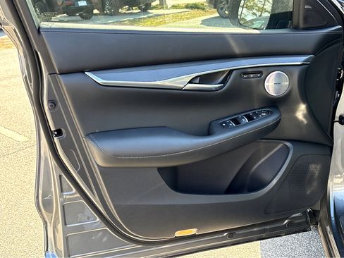 Used 2024 INFINITI QX50 Sport image 23