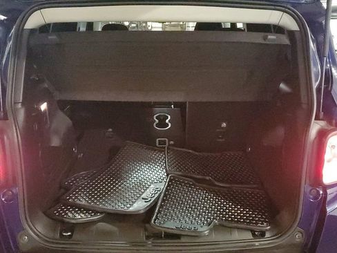 Used 2021 Jeep Renegade Latitude image 10