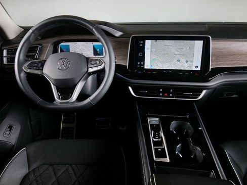 Used 2026 Volkswagen Atlas SEL Premium R-Line image 12