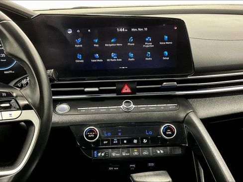 Certified 2022 Hyundai Elantra Limited image 8