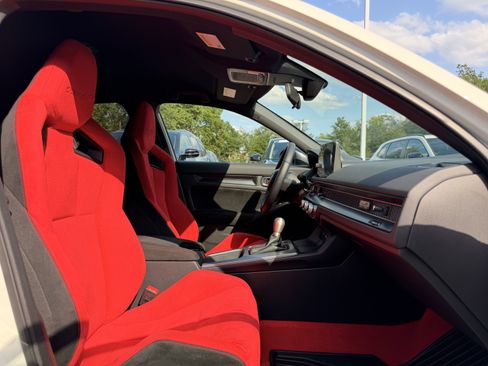Certified 2024 Honda Civic Type R image 15