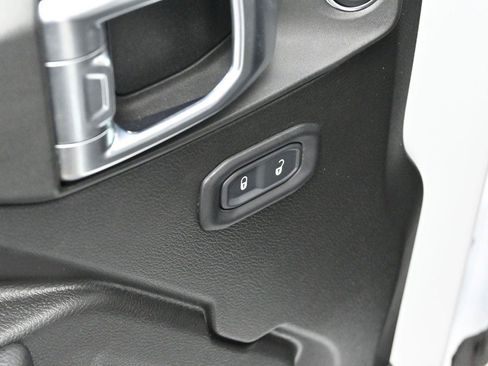 Used 2022 Jeep Wrangler Sport AWD/4WD image 11