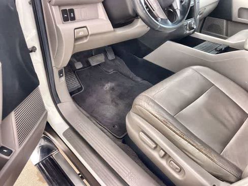 Used 2012 Honda Pilot Touring image 3