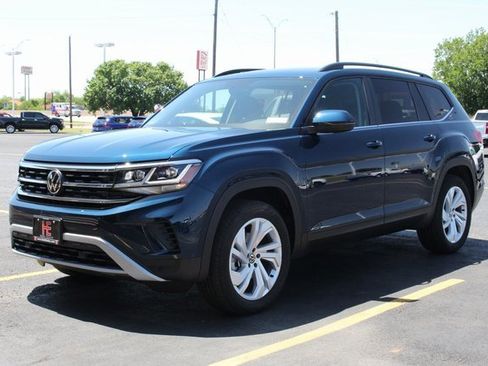 Used 2023 Volkswagen Atlas SE image 4
