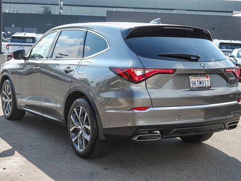 Used 2024 Acura MDX FWD w/ Technology Package image 7