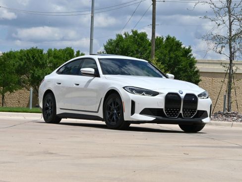 Certified 2023 BMW i4 eDrive35 RWD image 2
