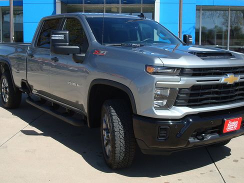 New 2026 Chevrolet Silverado 2500 Custom w/ Custom Value Package AWD/4WD image 3