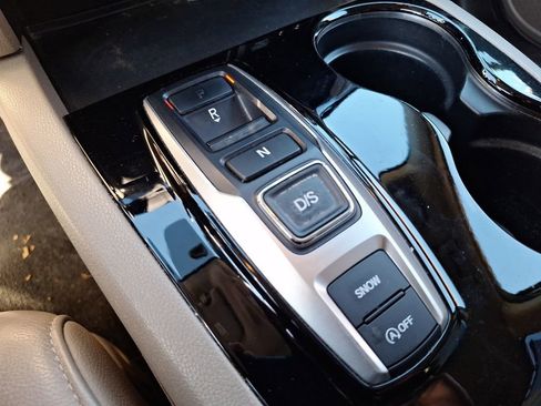 Used 2016 Honda Pilot Touring image 20