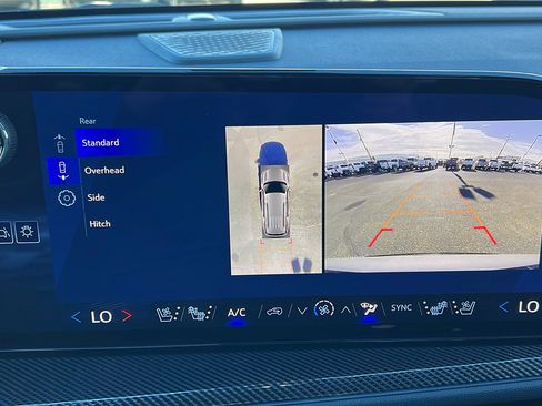 New 2026 Chevrolet Traverse High Country image 27