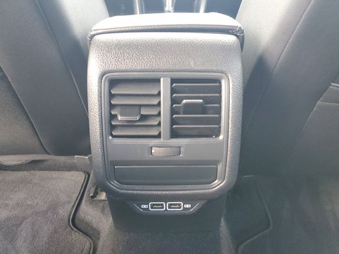 Used 2020 Volkswagen Passat 2.0T SE image 31