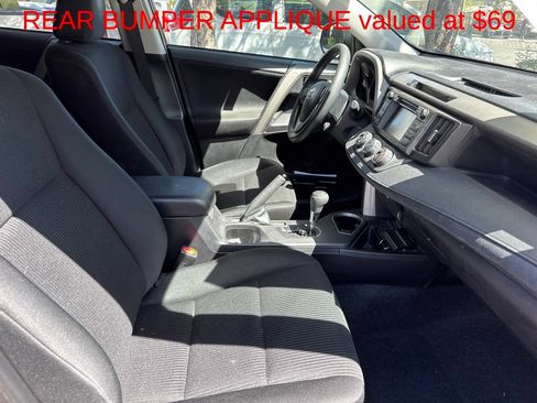 Used 2018 Toyota RAV4 LE w/ Carpet Mat Package AWD/4WD image 10