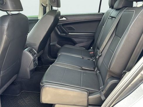 Used 2021 Volkswagen Tiguan SEL image 15