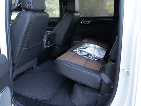 New 2026 Chevrolet Silverado 2500 High Country w/ High Country Premium Package AWD/4WD image 31