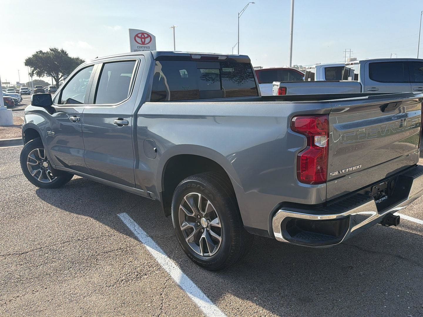 Used 2020 Chevrolet Silverado 1500 LT w/ Texas Edition RWD image 4