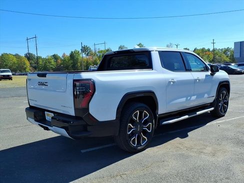 New 2025 GMC Sierra EV Denali image 7