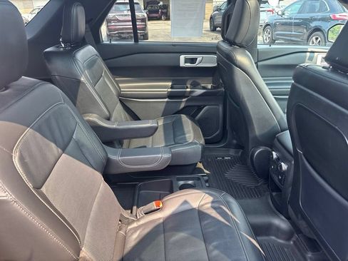 Certified 2020 Ford Explorer Limited w/ Class III Trailer Tow Package AWD/4WD image 18