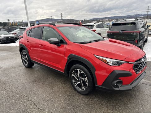 Used 2024 Subaru Crosstrek 2.0i Premium image 2