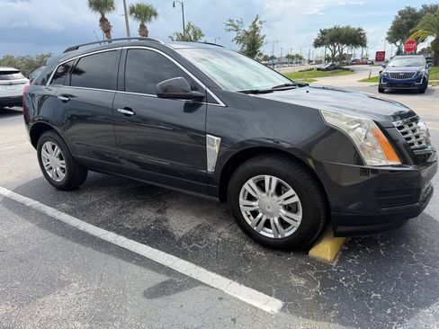 Used 2014 Cadillac SRX FWD image 2
