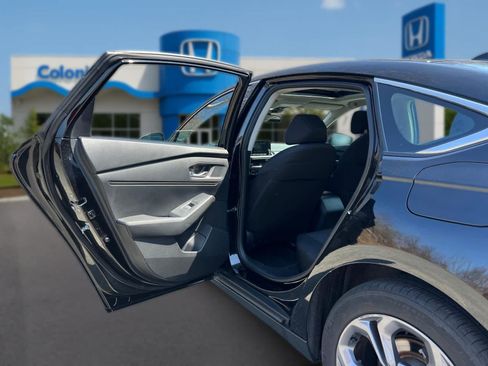 Used 2023 Honda Accord EX image 34