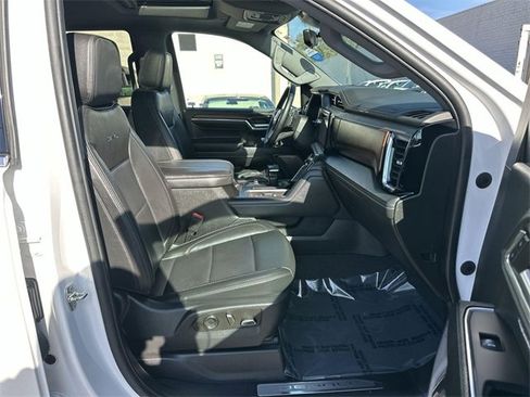 Used 2024 GMC Sierra 1500 Denali w/ Denali Reserve Package image 28