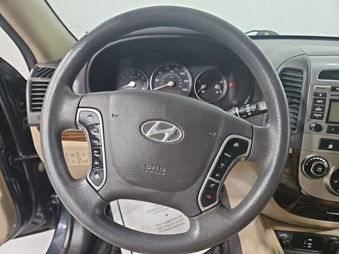 Used 2011 Hyundai Santa Fe GLS image 15