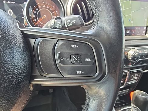 Used 2022 Jeep Wrangler Unlimited Sport AWD/4WD image 21