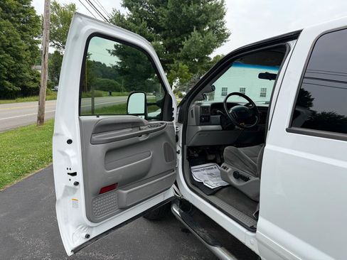 Used 2002 Ford F350 XLT AWD/4WD image 21