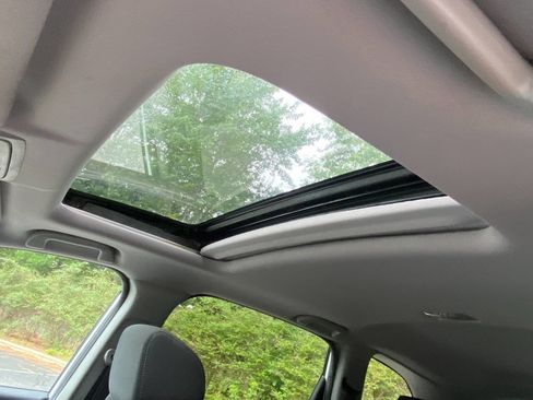 Used 2017 Honda CR-V EX image 37