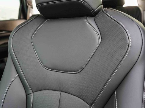 New 2026 INFINITI QX60 Luxe image 39