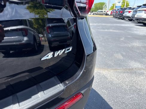 Used 2025 Ford Explorer ST-Line w/ Premium Package AWD/4WD image 12