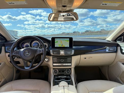 Used 2015 Mercedes-Benz CLS 400 4MATIC image 8