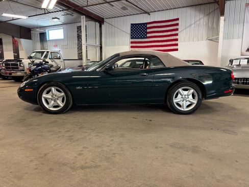 Used 1998 Jaguar XK8 Convertible RWD image 3
