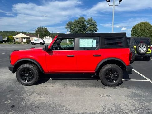Used 2023 Ford Bronco 4-Door AWD/4WD image 2