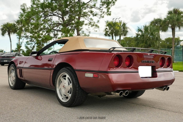Used 1988 Chevrolet Corvette Convertible RWD image 18