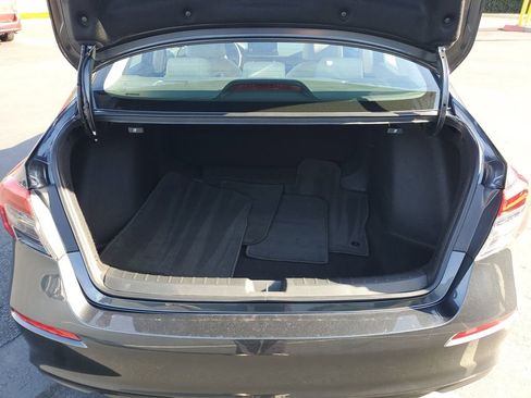 Certified 2024 Honda Civic EX image 9