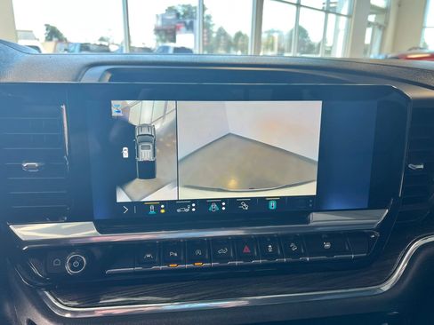 Used 2022 Chevrolet Silverado 1500 RST w/ Convenience Package II AWD/4WD image 17
