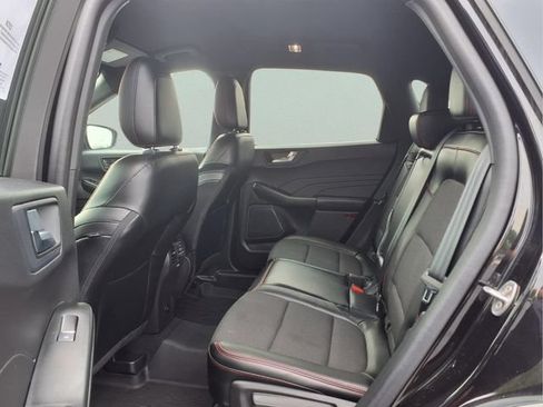 Used 2023 Ford Escape ST-Line w/ Tech Pack #1 AWD/4WD image 13