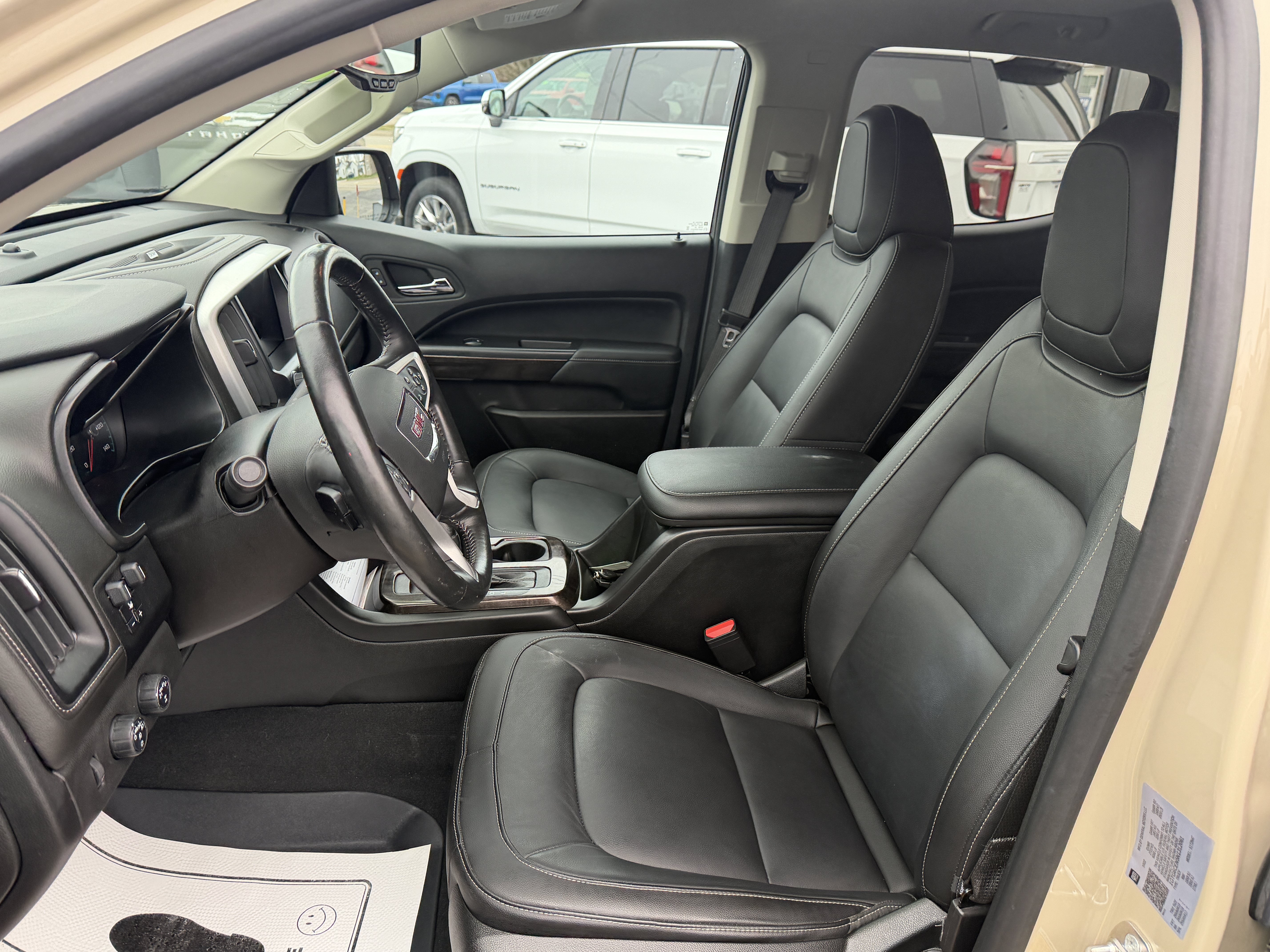 Used 2022 GMC Canyon Elevation w/ Elevation Premium Package AWD/4WD image 12