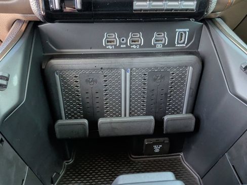 Used 2026 RAM 2500 Limited AWD/4WD image 39