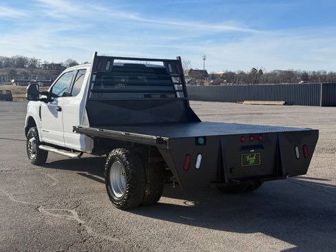 Used 2017 Ford F350 XLT image 7