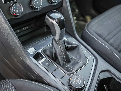 Used 2024 Volkswagen Tiguan S image 19