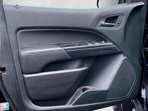 Used 2022 GMC Canyon AT4 w/ Driver Alert Package image 17