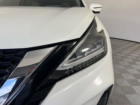 Used 2021 Nissan Murano SL w/ SL Moonroof Package FWD image 11