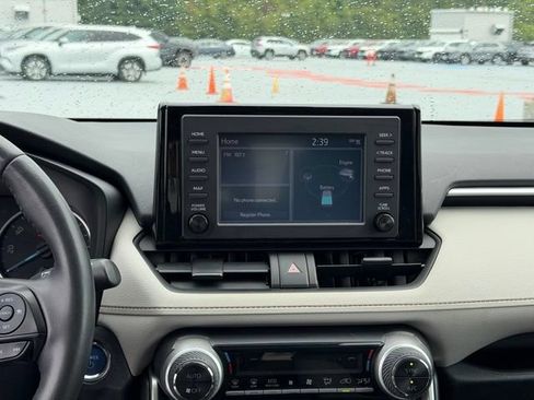 Certified 2019 Toyota RAV4 XLE w/ Convenience Package AWD/4WD image 15