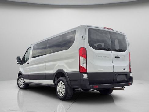 Used 2023 Ford Transit 350 XLT image 17