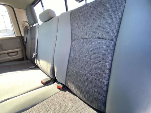 Used 2020 RAM 1500 Classic SLT w/ Luxury Group image 19